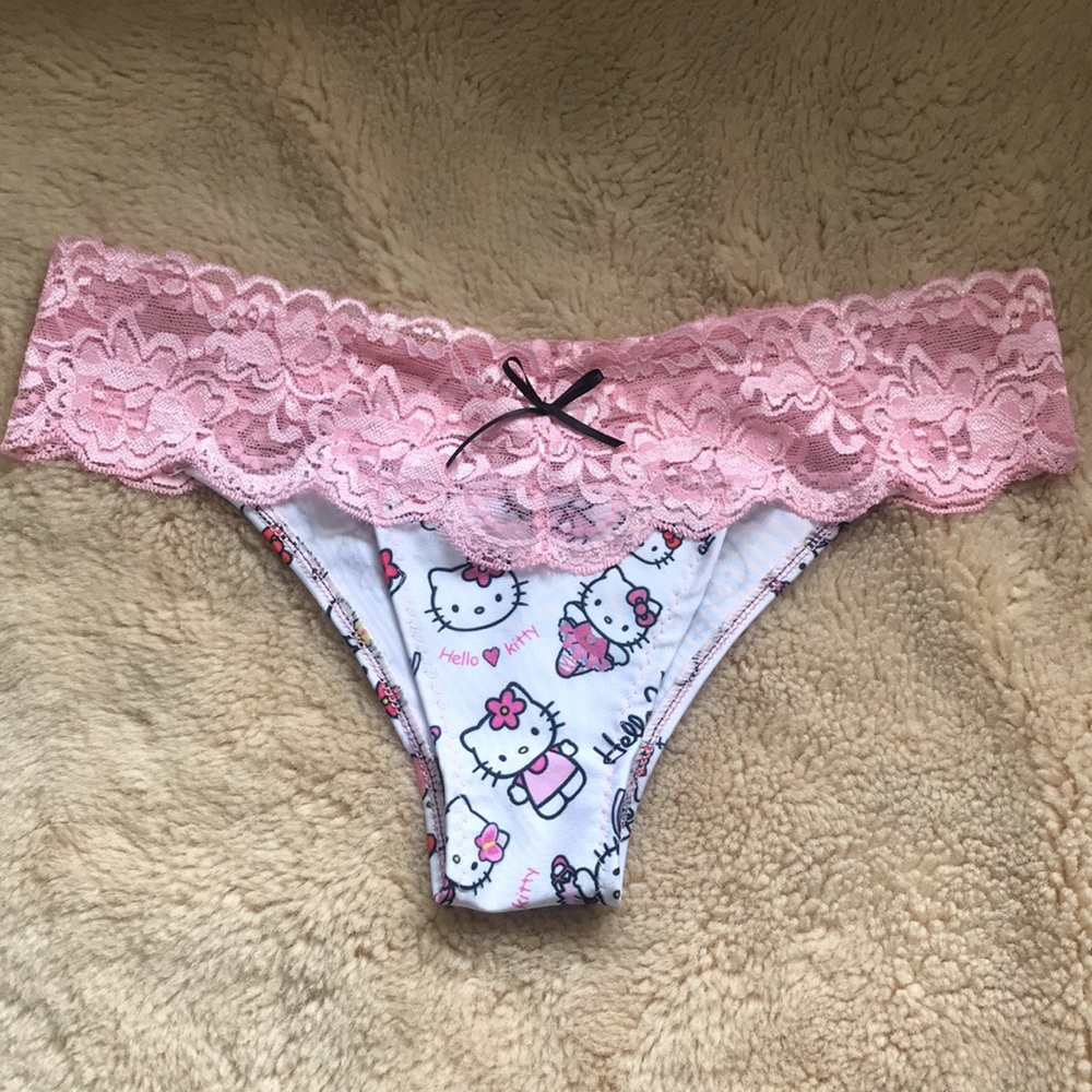 COPY - Hello Kitty panties